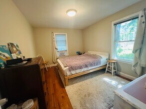 7 Rice St, Unit 1 in Brookline, MA - Building Photo - Building Photo