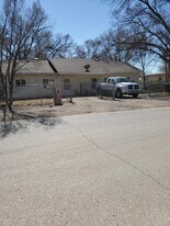 1428 Saunders Rd SW in Albuquerque, NM - Building Photo