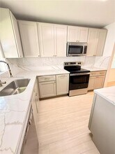 236 NW 12th Ct in Dania Beach, FL - Building Photo - Building Photo