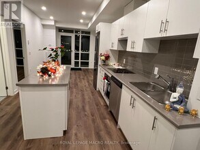 461 Green Rd in Hamilton, ON - Building Photo - Building Photo