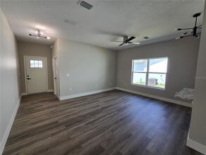 7435 Mead Dr in Spring Hill, FL - Building Photo - Building Photo