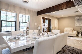 12739 Memorial Dr in Houston, TX - Building Photo - Building Photo