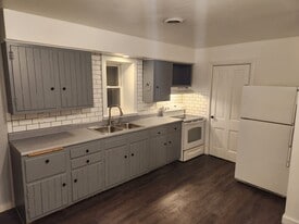 111 Verbeke St, Unit B in Marysville, PA - Building Photo