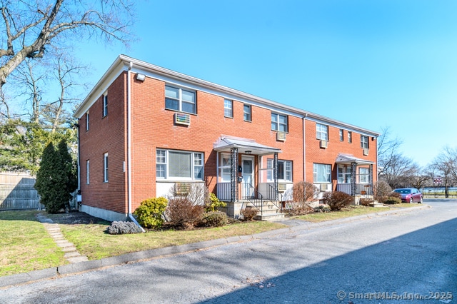 property at 916 Shippan Ave