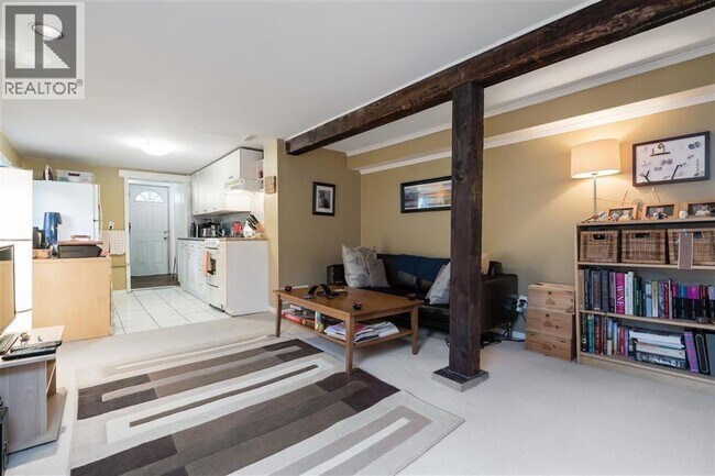 1000 E 11th Ave in Vancouver, BC - Building Photo - Building Photo