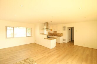 111 Baylor Dr in Ventura, CA - Building Photo - Building Photo