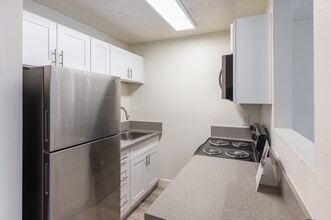 Sierra Park Apartments in Las Vegas, NV - Building Photo - Interior Photo
