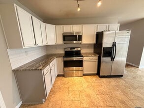 12862 Bonnie Bleu Dr in Denham Springs, LA - Building Photo - Building Photo