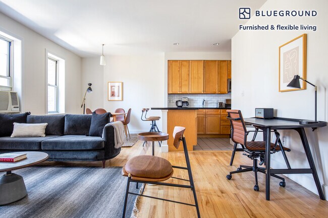 244 East 86th St in New York, NY - Building Photo - Building Photo