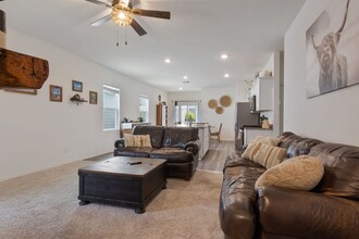 5210 Winding Strm in Saint Hedwig, TX - Building Photo - Building Photo