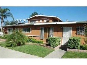 112 N Walnuthaven Dr in West Covina, CA - Building Photo - Building Photo