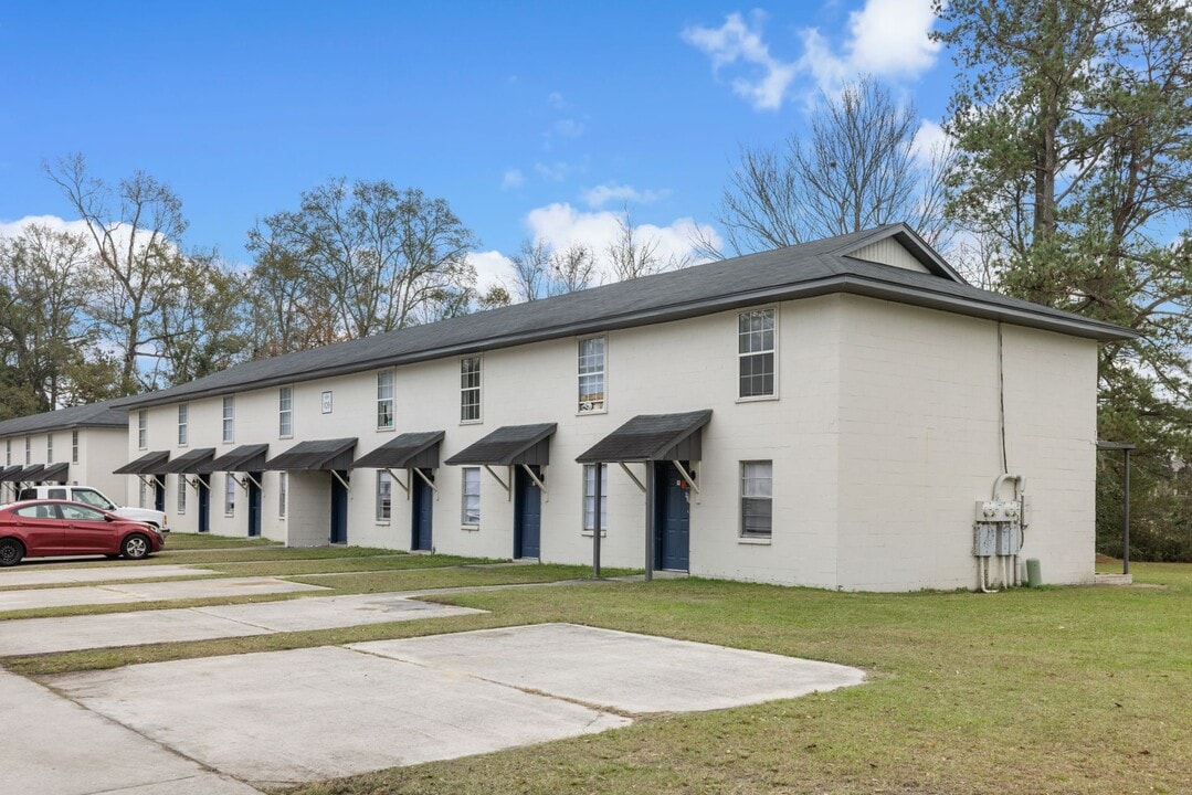 Farms at Moncks Corner in Moncks Corner, SC - Foto de edificio