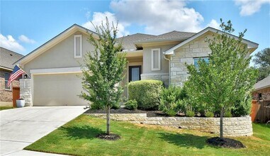 416 Peakside Cir in Dripping Springs, TX - Building Photo - Building Photo