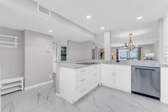 7192 Huntington Ln in Delray Beach, FL - Building Photo - Building Photo