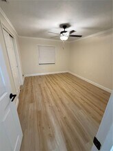 2604 Hidden Lake Dr N in Sarasota, FL - Building Photo - Building Photo