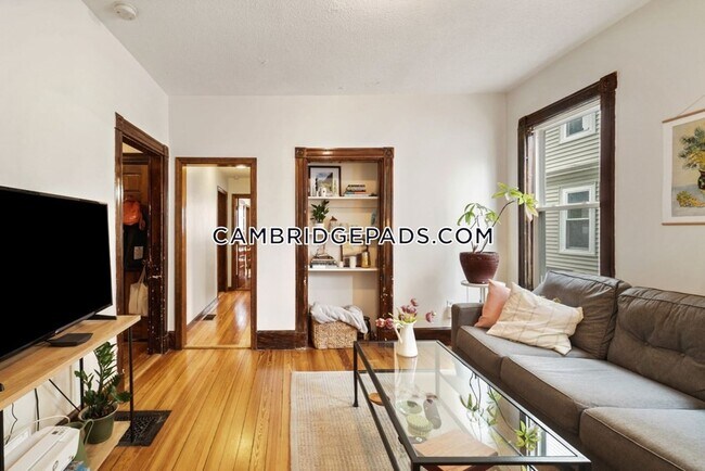 10 Clary St-Unit -1 in Cambridge, MA - Building Photo - Building Photo