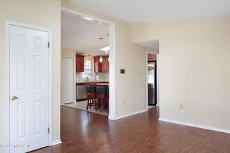 16 Pinetree Ln in Englishtown, NJ - Building Photo - Building Photo