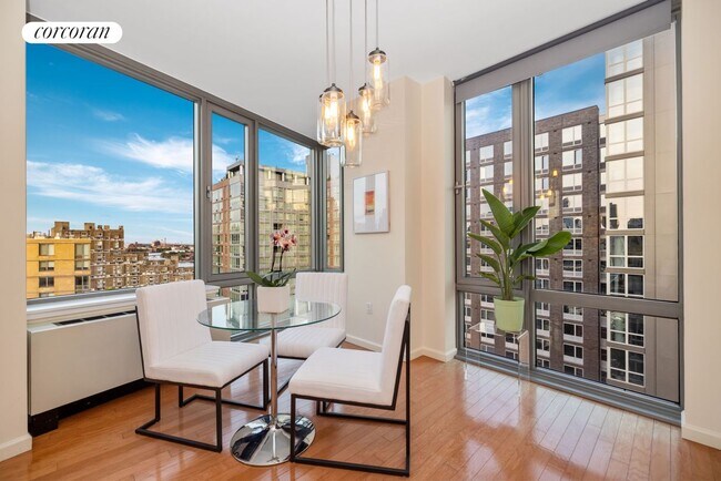455 Main St in New York, NY - Building Photo - Building Photo