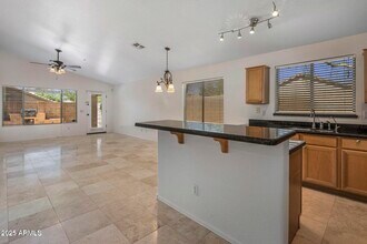 10307 E Caribbean Ln in Scottsdale, AZ - Building Photo - Building Photo