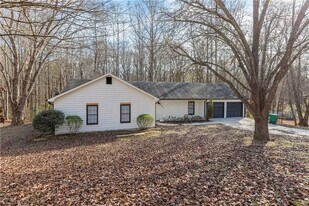 2095 Uniwattee Trail SE in Dacula, GA - Building Photo