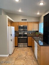 9342 W Mission Ln in Peoria, AZ - Building Photo - Building Photo