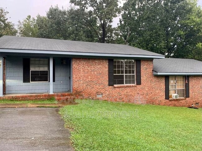 5781 Taggart Dr in Chattanooga, TN - Building Photo - Building Photo