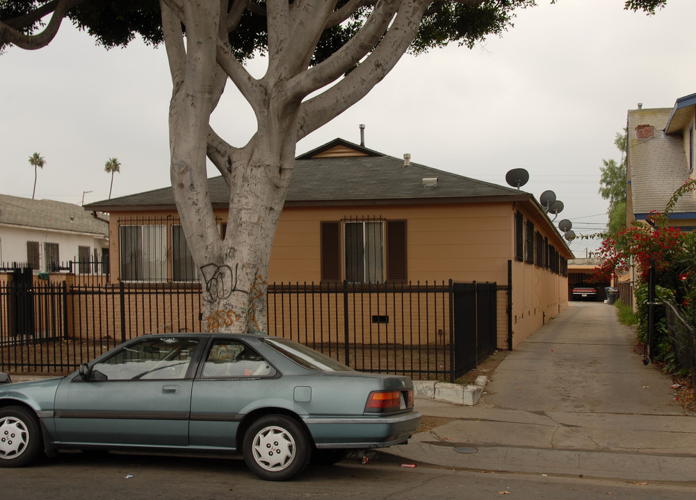 1140-1144 W 91st St in Los Angeles, CA - Building Photo