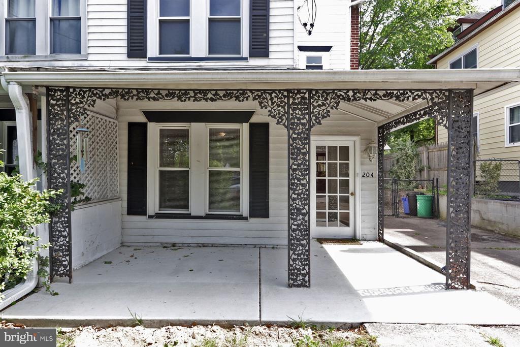 204 Lakeview Ave in Haddonfield, NJ - Building Photo