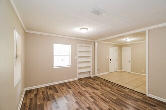 8804 Ricardo Ln in Jacksonville, FL - Building Photo - Building Photo