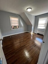 815 Red Rd in Teaneck, NJ - Building Photo - Building Photo