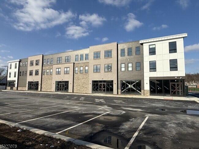 515 Union Blvd in Totowa, NJ - Building Photo - Building Photo