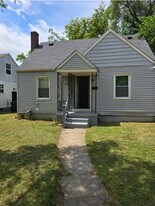 18925 Plainview Ave in Detroit, MI - Building Photo