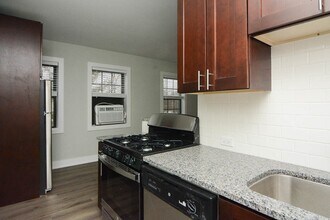 730 Judson Ave, Unit 60 in Highland Park, IL - Foto de edificio - Building Photo