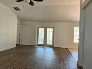13 Uniontin Ct in Palm Coast, FL - Building Photo - Building Photo