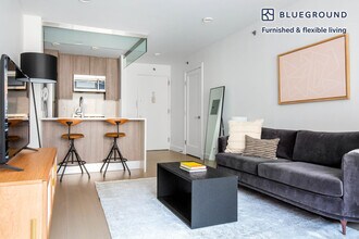 311 W 50th St in New York, NY - Building Photo - Building Photo