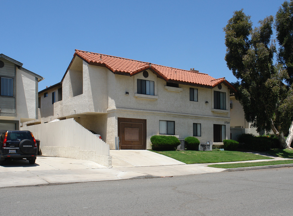 3720 Grim Ave in San Diego, CA - Foto de edificio