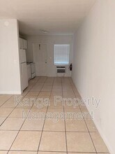 1172 W 34th St in Riviera Beach, FL - Building Photo - Building Photo