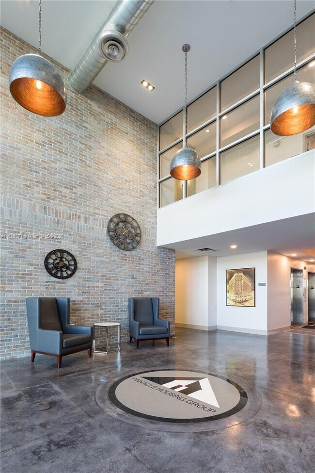 3530 NW 36th St in Miami, FL - Building Photo - Building Photo