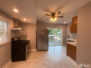 1605 Parker Rd in Highland Park, NJ - Building Photo - Building Photo