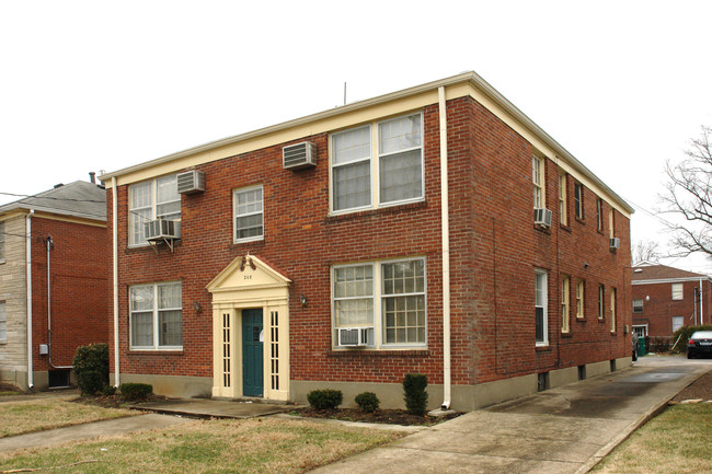 208 Breckenridge Ln in Louisville, KY - Foto de edificio - Building Photo