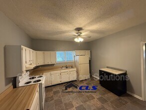 1732 N 10th St in Terre Haute, IN - Building Photo - Building Photo