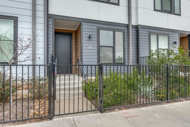 property at 719 E Locust St