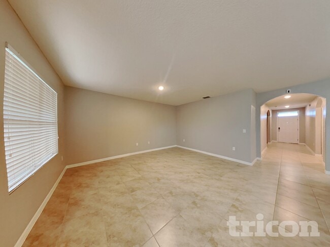 530 Squires Grove Dr in Winter Haven, FL - Building Photo - Building Photo