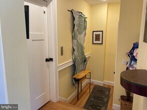 19 Sunset Dr in Alexandria, VA - Building Photo - Building Photo