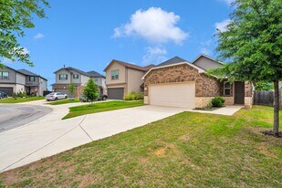 8326 Cactus Wren Hl in San Antonio, TX - Building Photo