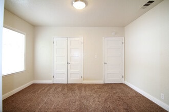1704 Sunset Ave in Chico, CA - Building Photo - Building Photo