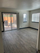 8310 Bramble Bush Cir in Sacramento, CA - Building Photo - Building Photo