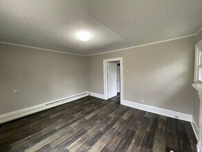 319 Clegg St in Shelby, NC - Building Photo - Building Photo