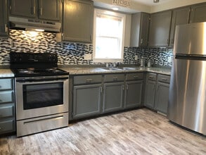 630 Palmer Ave, Unit 630 Palmer Ave - Unit 4 in Falmouth, MA - Foto de edificio - Building Photo