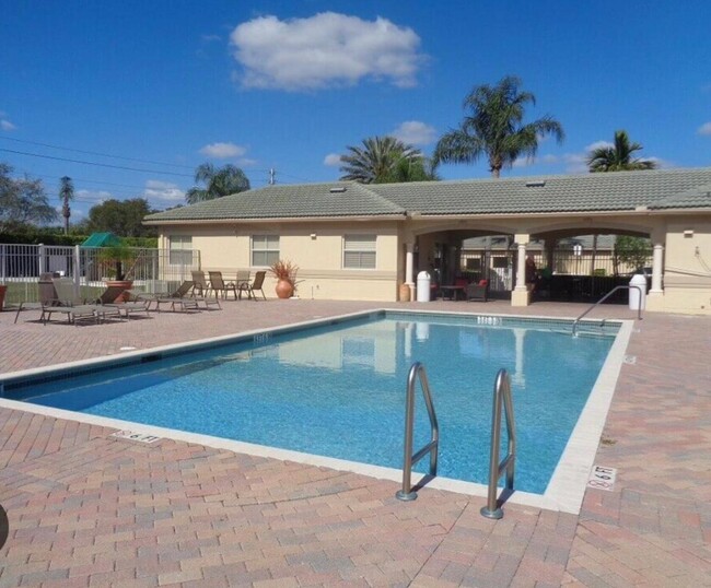 property at 2080 Greenview Shores Blvd